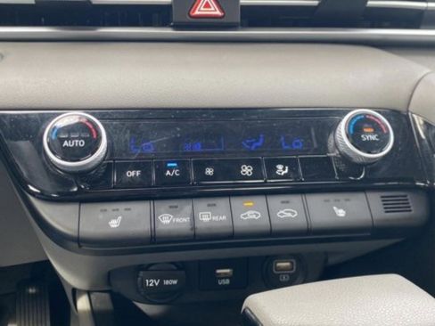 Used 2022 Hyundai Elantra Blue w/ Cargo Package image 28