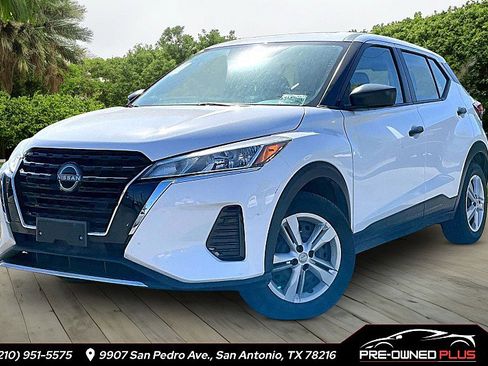 Used 2024 Nissan Kicks S image 1