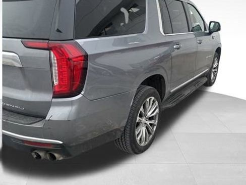 Used 2021 GMC Yukon XL Denali image 6