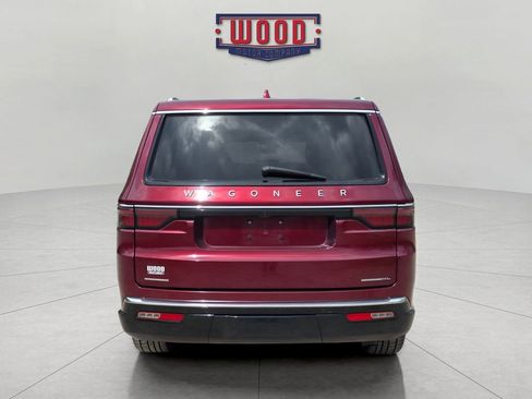 Used 2023 Jeep Wagoneer L Series II AWD/4WD image 3
