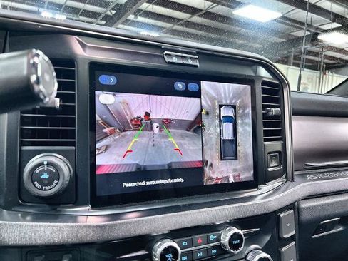 Certified 2026 Ford F250 Platinum AWD/4WD image 35