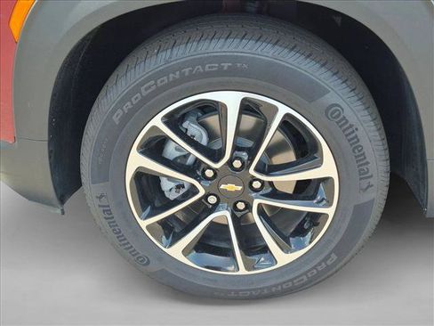 Used 2024 Chevrolet TrailBlazer LT w/ Convenience Package FWD image 21
