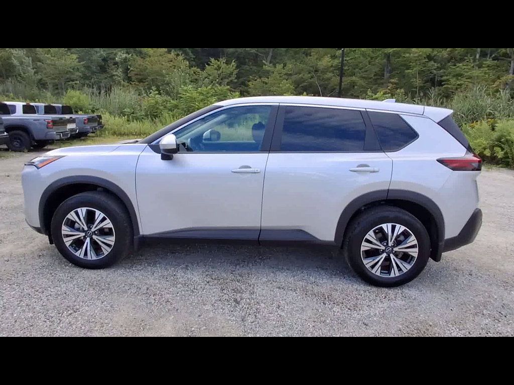 Certified 2023 Nissan Rogue SV AWD/4WD image 5