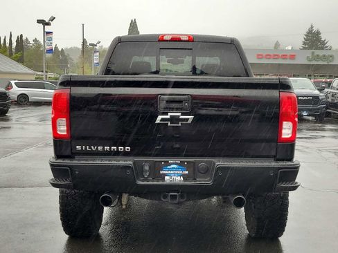 Used 2017 Chevrolet Silverado 1500 LTZ Z71 w/ LTZ Plus Package AWD/4WD image 13