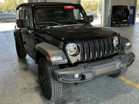 Used 2021 Jeep Wrangler Unlimited Sport image 3