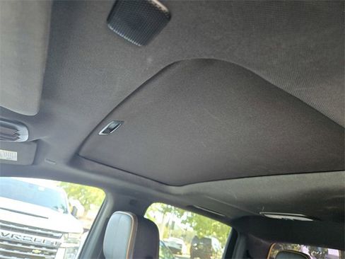 Used 2023 GMC Canyon AT4 image 14