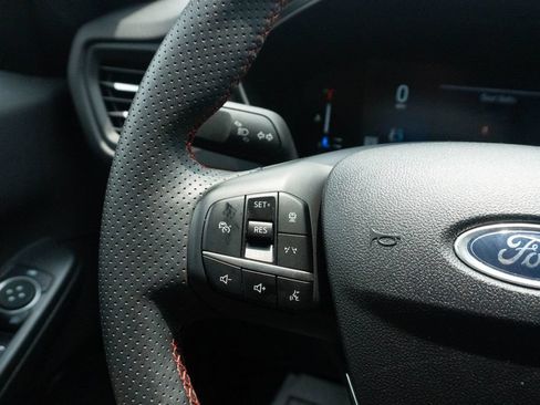 Used 2024 Ford Escape ST-Line w/ Tech Pack #1 FWD image 21