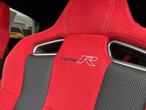 Used 2019 Honda Civic Type R image 34