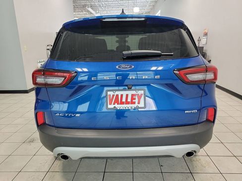 Used 2023 Ford Escape Active image 5