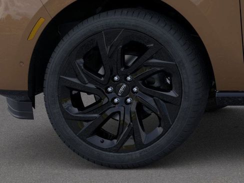 New 2026 Lincoln Navigator Black Label AWD/4WD image 19