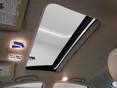 Used 2011 INFINITI G37 Journey w/ Premium Pkg image 12