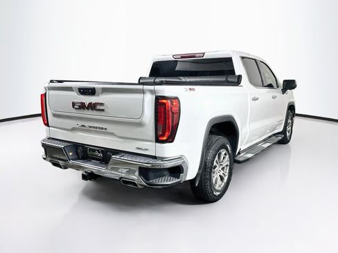 Used 2022 GMC Sierra 1500 SLT w/ X31 Off-Road Package AWD/4WD image 9