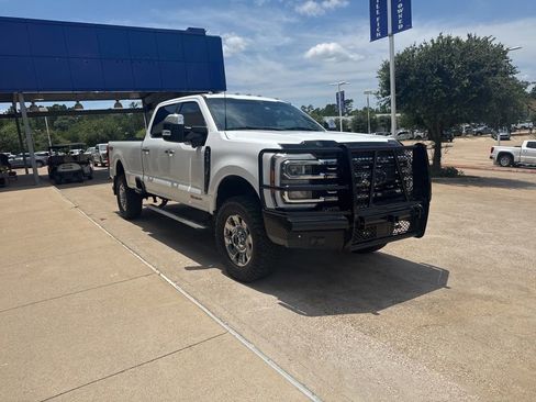 Used 2023 Ford F250 Lariat w/ Lariat Ultimate Package AWD/4WD image 2