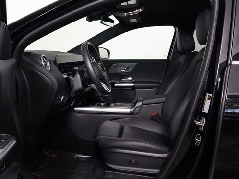 Certified 2025 Mercedes-Benz GLA 250 image 10