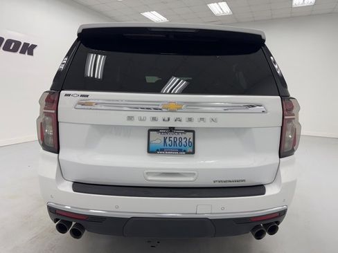 Used 2024 Chevrolet Suburban Premier image 6