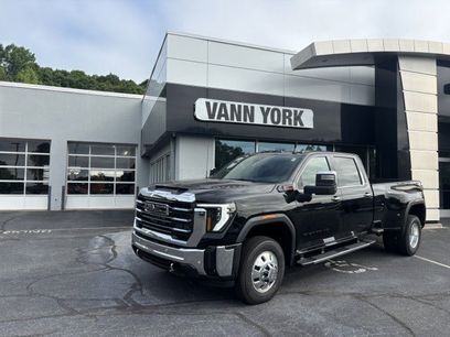 New 2026 GMC Sierra 3500 SLT w/ SLT Convenience Package