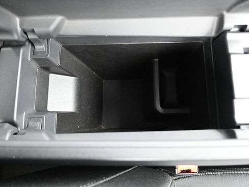 Used 2023 Nissan Rogue SV FWD image 37