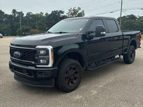 Used 2023 Ford F250 Lariat w/ Lariat Ultimate Package AWD/4WD image 1