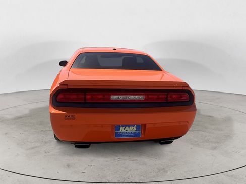 Used 2014 Dodge Challenger R/T RWD image 5