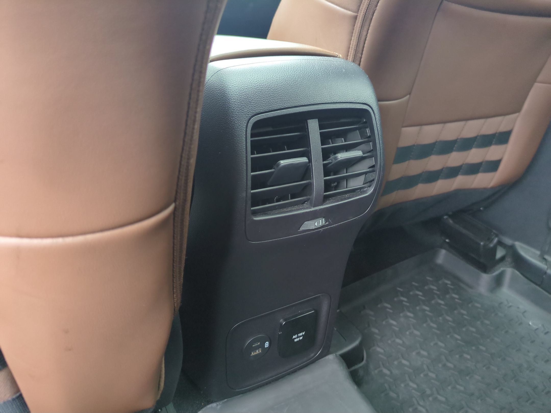 Used 2024 Ford Bronco Sport Outer Banks w/ Tech Package AWD/4WD image 30