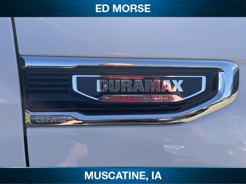 Used 2021 GMC Sierra 1500 SLT w/ SLT Premium Plus Package AWD/4WD image 7