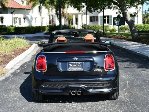 Used 2024 MINI Cooper S w/ Signature Upholstery Package FWD image 5