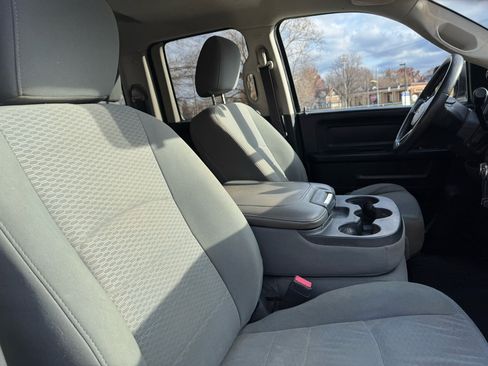 Used 2013 RAM 1500 Express image 36