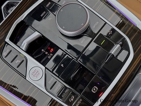 Used 2026 BMW X7 xDrive40i image 17