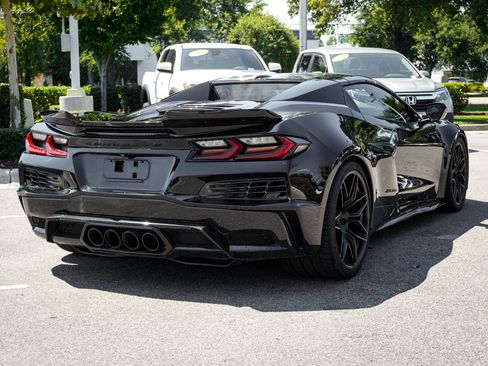 Used 2024 Chevrolet Corvette Z06 RWD image 10
