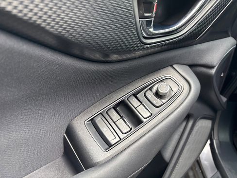 Used 2022 Subaru Outback Premium image 13