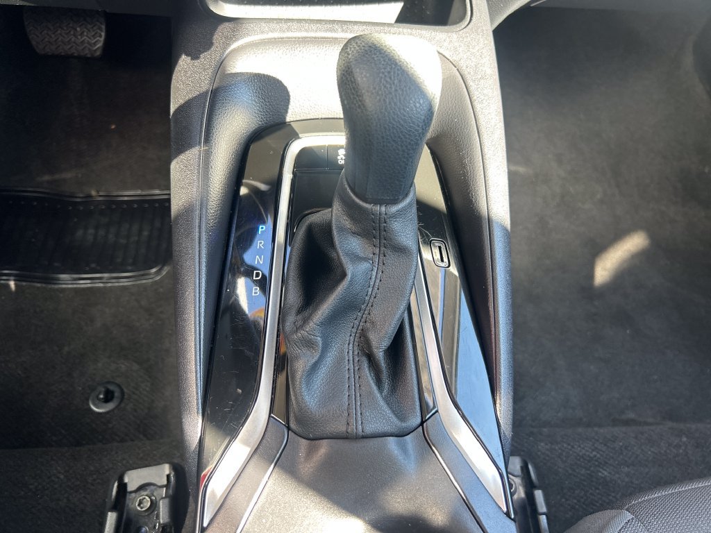 Certified 2025 Toyota Corolla LE FWD image 25