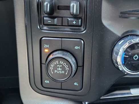 Used 2024 Ford F150 Platinum w/ Equipment Group 702A High AWD/4WD image 27