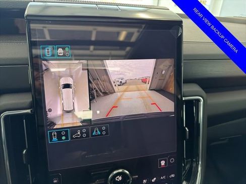 New 2026 GMC Yukon XL Denali w/ Sun & Power Step Package AWD/4WD image 4