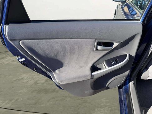 Used 2011 Toyota Prius Five image 20