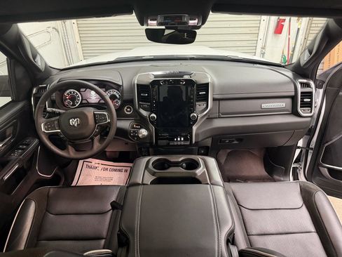 Used 2025 RAM 1500 Laramie AWD/4WD image 38
