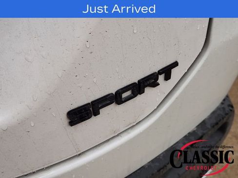 Used 2025 Honda Pilot Sport image 11