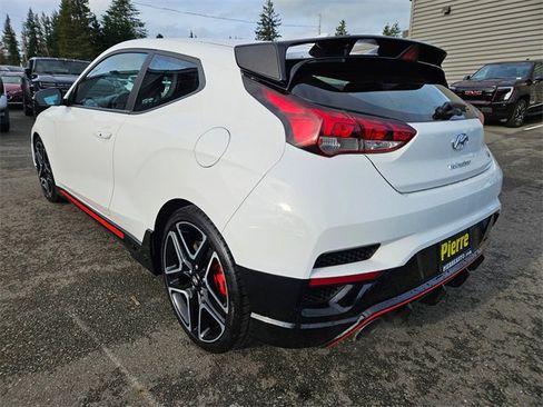 Used 2022 Hyundai Veloster N image 3