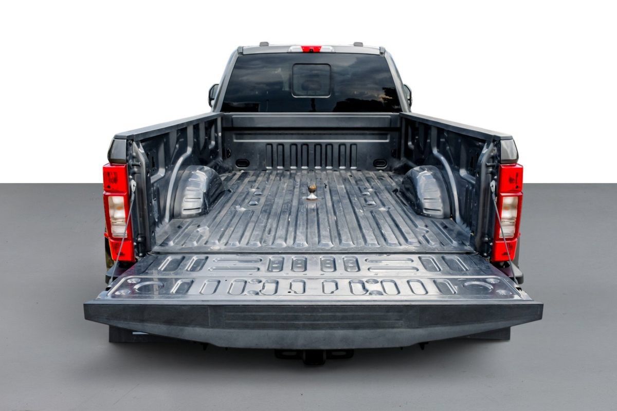 Used 2020 Ford F350 Lariat w/ Chrome Package AWD/4WD image 59