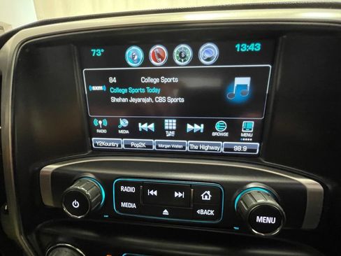 Used 2018 GMC Sierra 2500 SLT w/ Duramax Plus Package AWD/4WD image 23