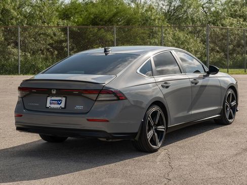 Used 2025 Honda Accord Sport image 8