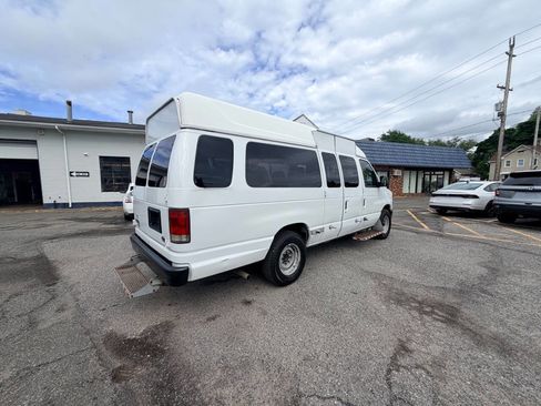 Used 2014 Ford E-250 and Econoline 250 Extended w/ Power Group RWD image 45