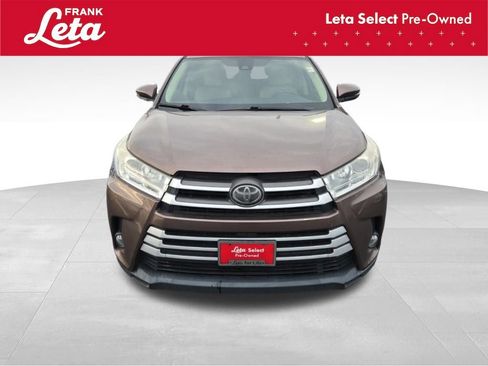 Used 2018 Toyota Highlander Plus image 17
