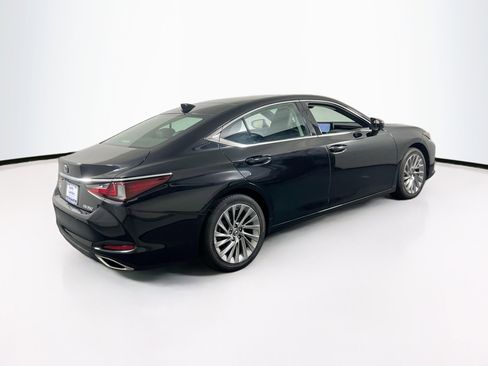 Used 2019 Lexus ES 350 w/ Accessory Package FWD image 5