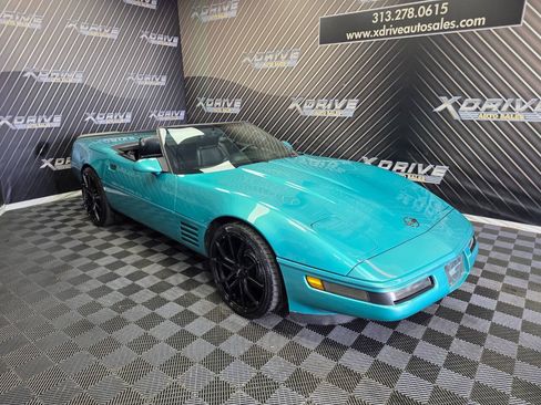 Used 1991 Chevrolet Corvette Convertible RWD image 26