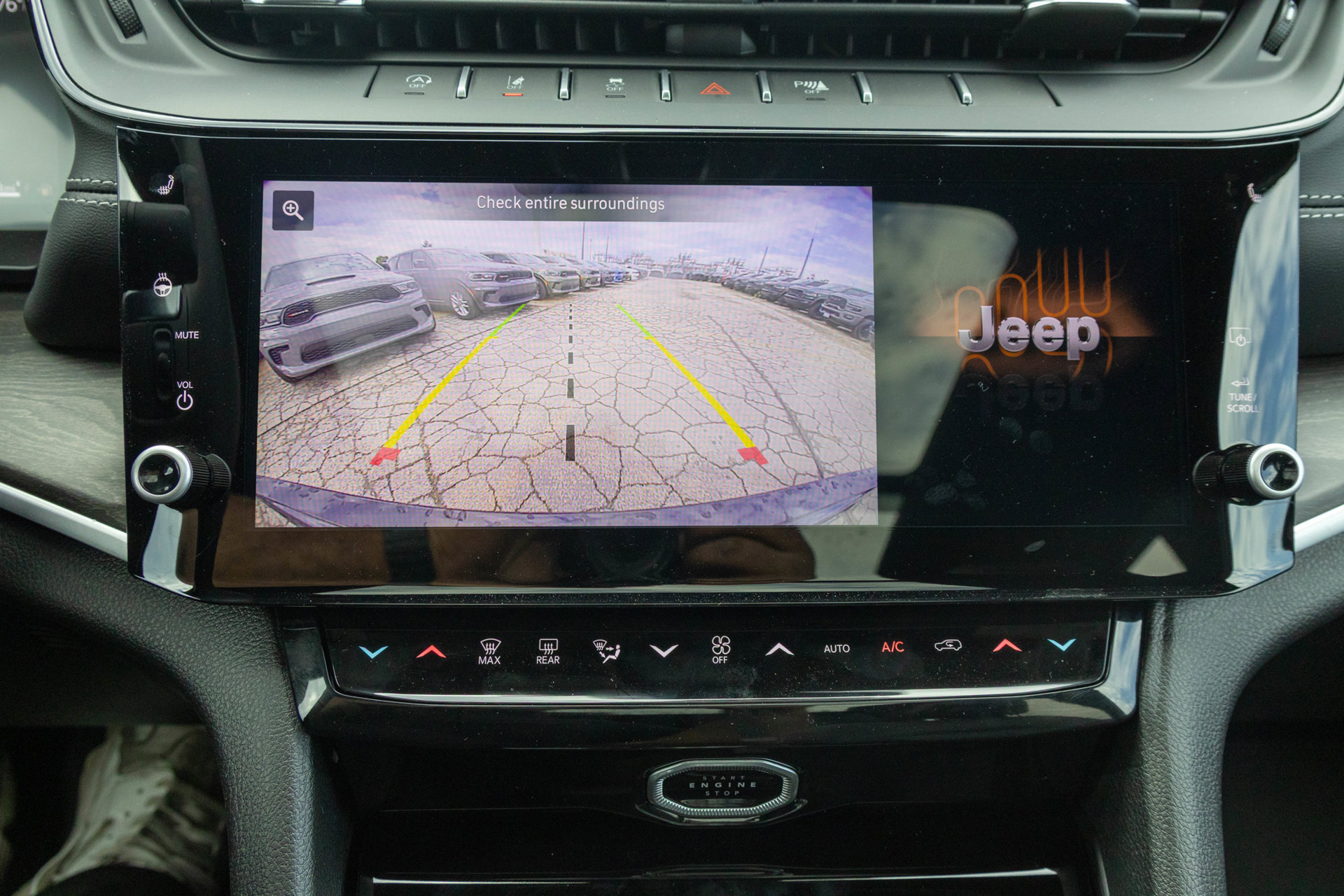 New 2026 Jeep Grand Cherokee Limited w/ Limited Altitude Package AWD/4WD image 22