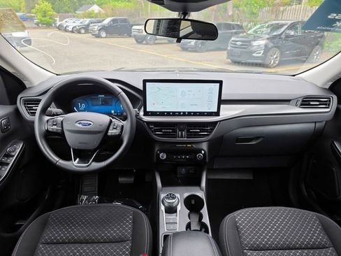 Certified 2023 Ford Escape Active w/ Tech Pack #2 AWD/4WD image 2