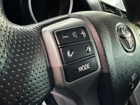 Used 2012 Toyota 4Runner Limited AWD/4WD image 23
