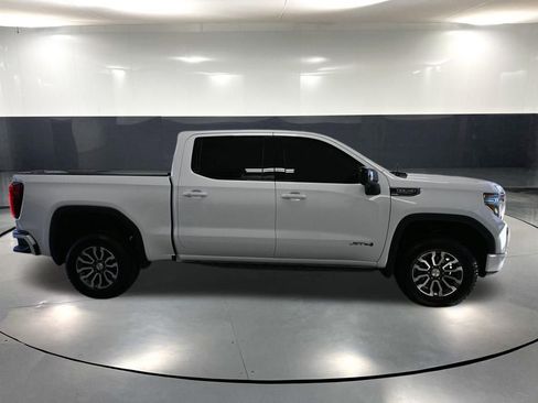 Used 2021 GMC Sierra 1500 AT4 w/ AT4 Premium Package AWD/4WD image 4