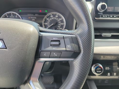 Used 2022 Mitsubishi Outlander ES AWD/4WD image 22