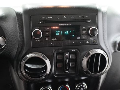 Used 2014 Jeep Wrangler Unlimited Sport w/ Quick Order Package 24S AWD/4WD image 13
